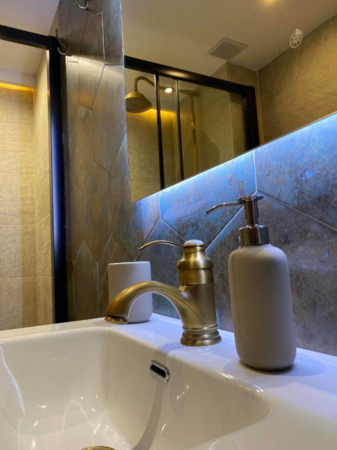 Leo Home- Bright & Centric 3 Bedrooms Apartment With Private Parking Included Málaga Eksteriør bilde